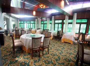 Tibet Sunrise Hotel Лхаса Екстериор снимка